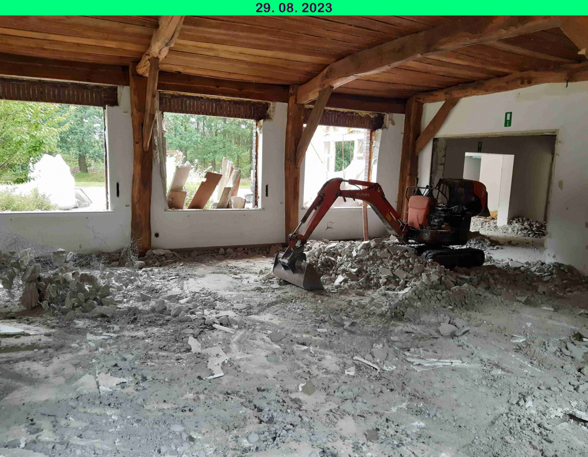 085 Hallenumbau 29 08 23