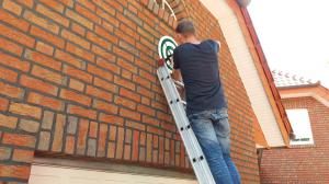 048 Scheibeaufhaengen